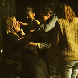 Stage de Teen Acting, Théâtre en anglais pour Ados de 13 à 17 ans Stage de Teen Acting, Théâtre en anglais pour Ados de 13 à 17 ans