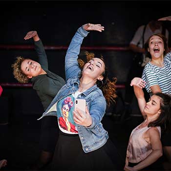 Atelier Comédie Musicale pour Ados du Cours Florent Jeunesse à Paris