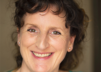 Portrait de Noémie Carcaud, chargé de cours au Cours Florent Bruxelles