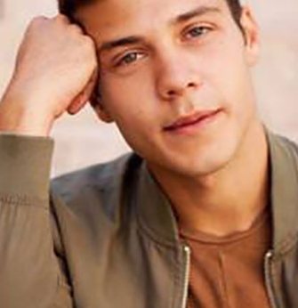 Portrait d'Adam Vaugin