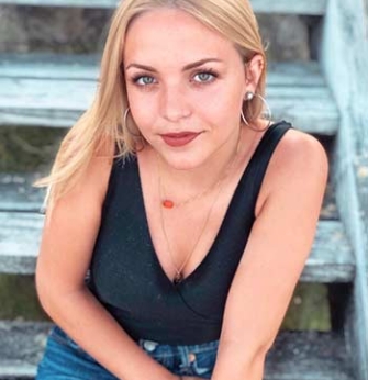 Portrait de Alice Varela