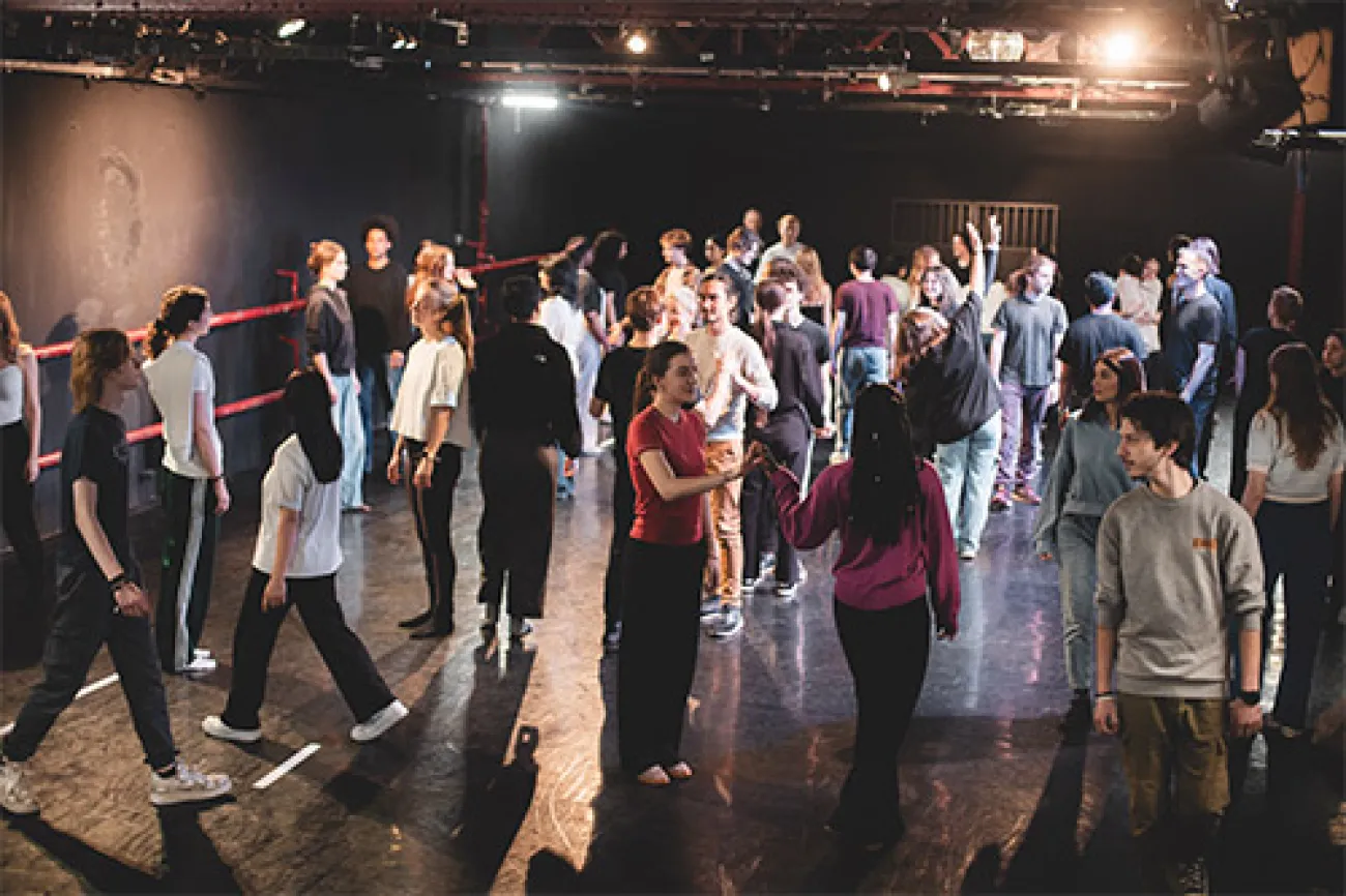 cours-florent-ecole-comedien-comedienne-groupe-temps-formation